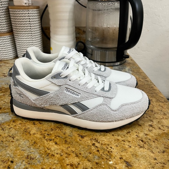 Reebok Shoes - Reebok comfort footbed ortholite size 8
